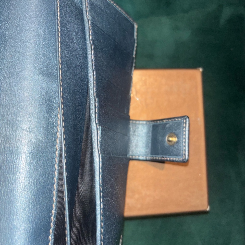 Gucci Blue Clutch with Iconic GG Monogram and Gold Hardware - Picture 6 of 10